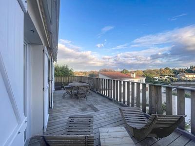 Appartement - 98 m² - 4 pièces