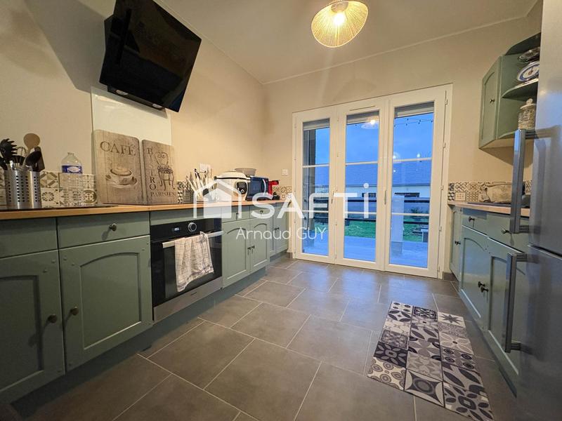 Maison - 90 m² - 5 pièces