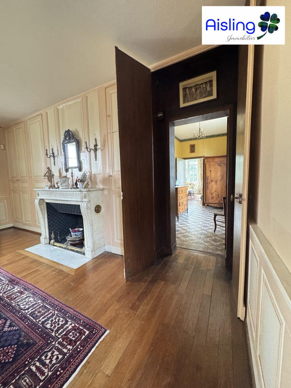 Maison ancienne - 196 m² - 8 pièces