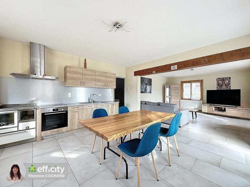 Appartement - 110 m² - 2 pièces