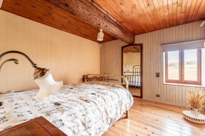 Demeure - 198 m² - 7 pièces