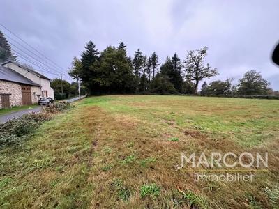 Terrain constructible - 3 080 m²