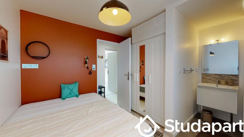 Chambre - 9 m² - 1 pièce