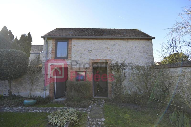 Maison - 180 m² - 9 pièces