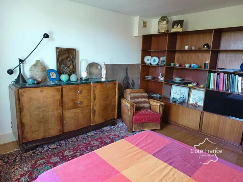 Demeure - 157 m² - 5 pièces