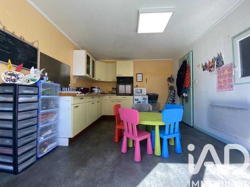 Maison - 220 m² - 6 pièces