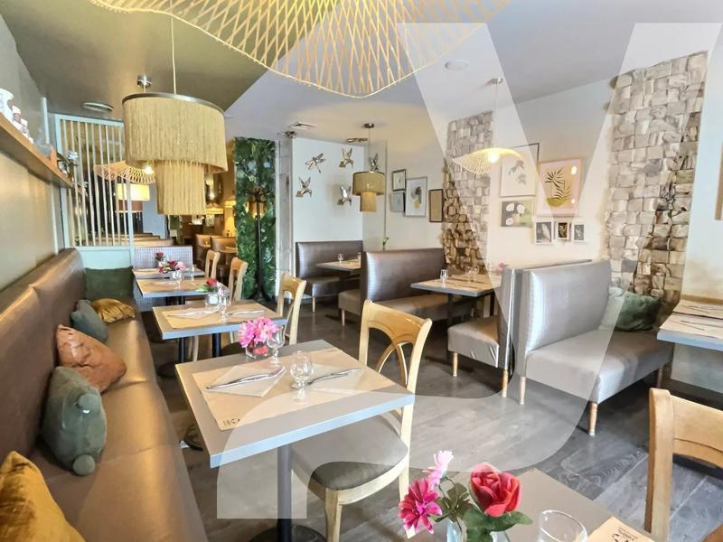 Local commercial - 263 m² - 5 pièces