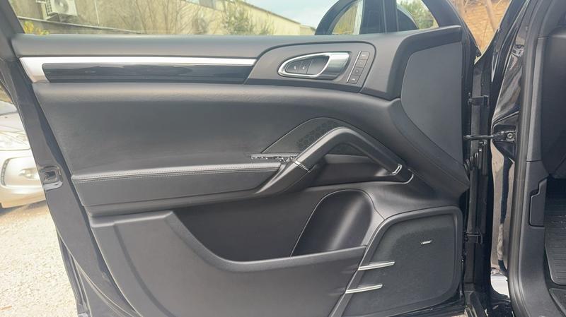 Porsche Cayenne 3.0 Tdi 262 Tiptronic Platinium Édition