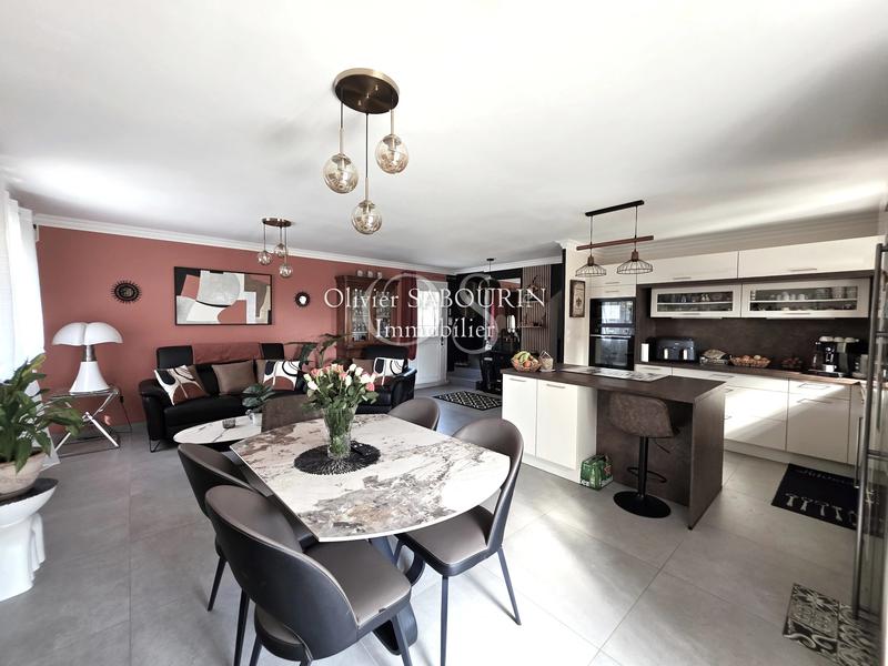 Maison - 100 m² - 4 pièces