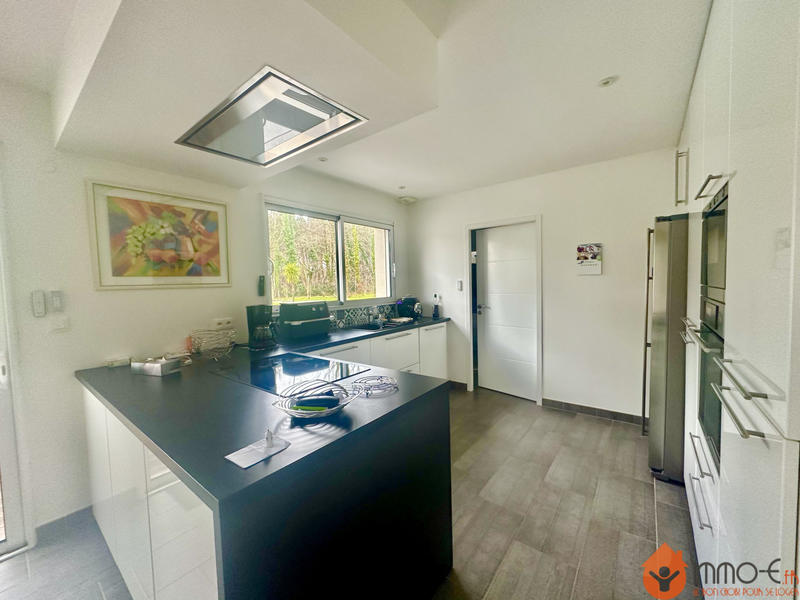 Maison - 166 m² - 5 pièces