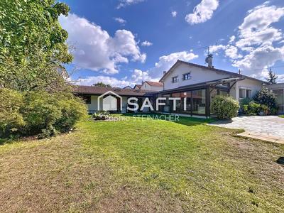 Maison - 183 m² - 6 pièces