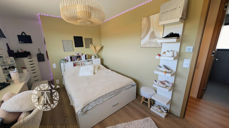 Villa - 182 m² - 5 pièces