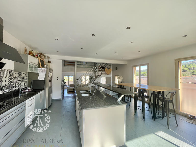 Villa - 190 m² - 5 pièces