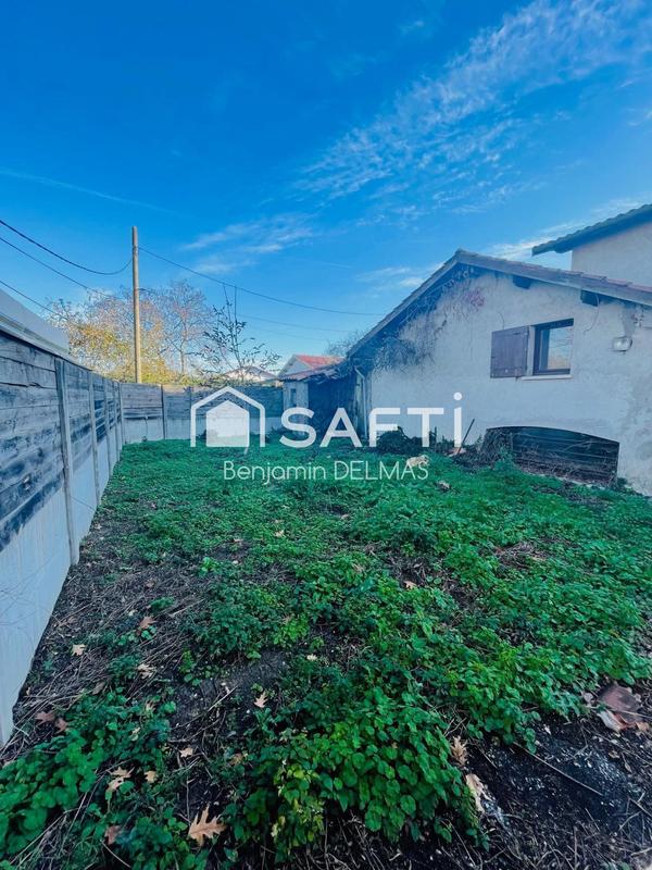 Maison - 210 m² - 7 pièces