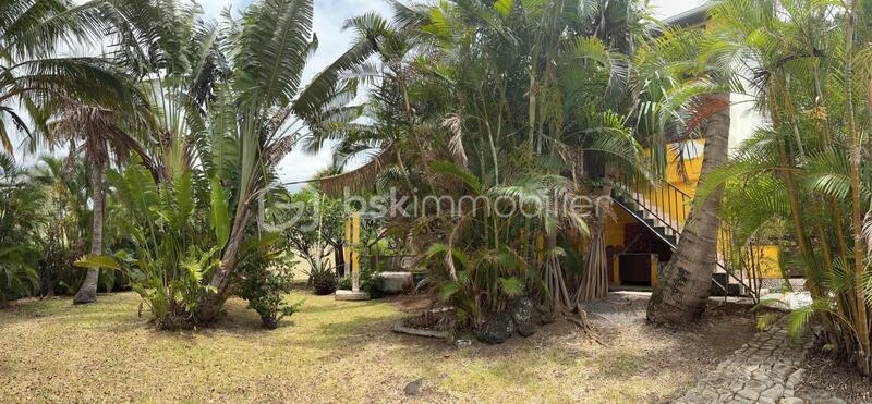 Maison - 120 m² - 8 pièces