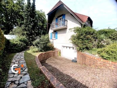 Maison - 104 m² - 4 pièces