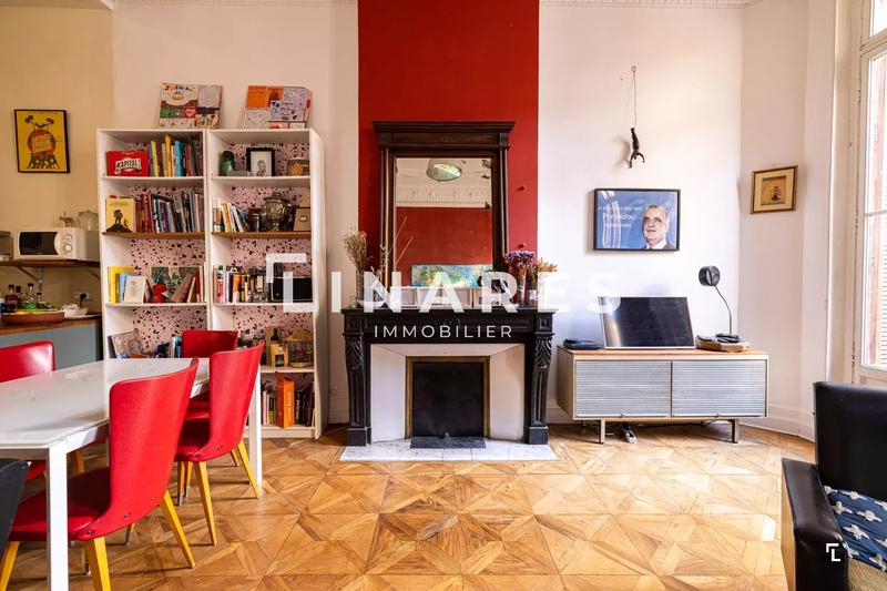 Appartement - 189 m² - 6 pièces