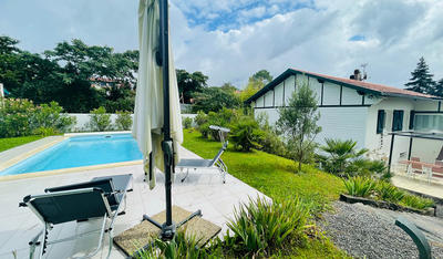 Maison - 250 m² - 7 pièces