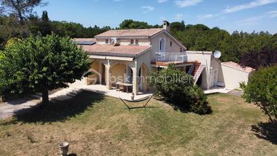 Maison - 135 m² - 6 pièces