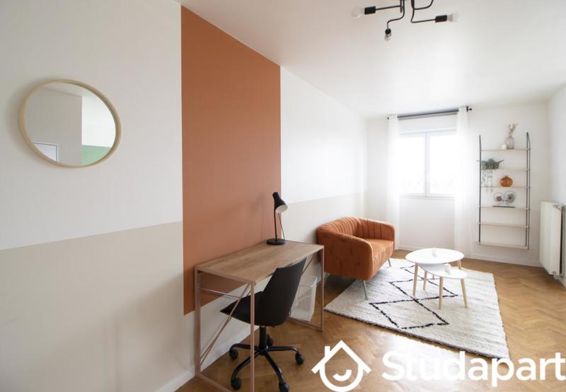 Chambre - 10 m² - 1 pièce