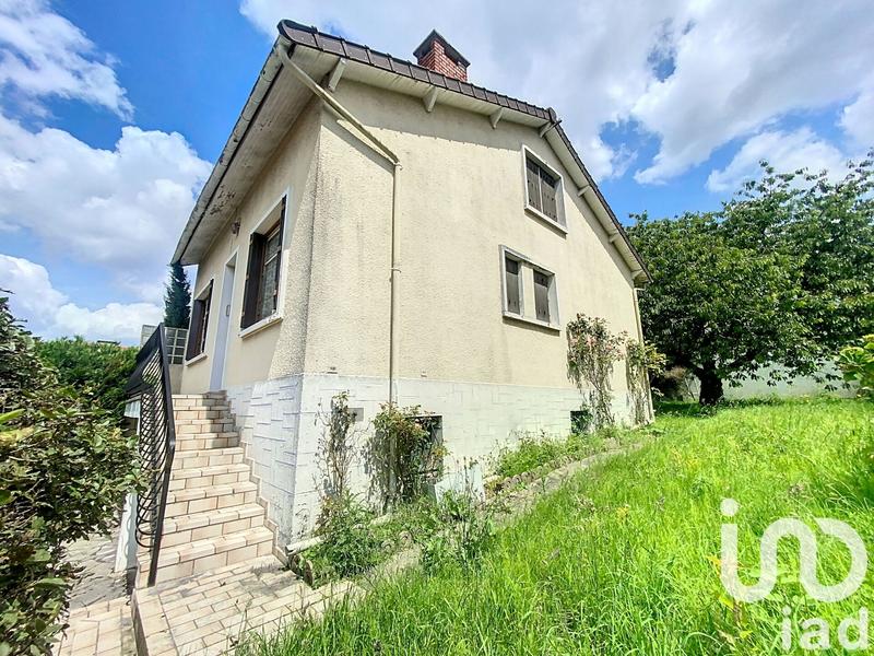 Maison - 104 m² - 5 pièces