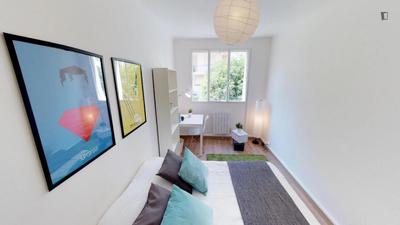 Chambre - 12 m² - 5 pièces