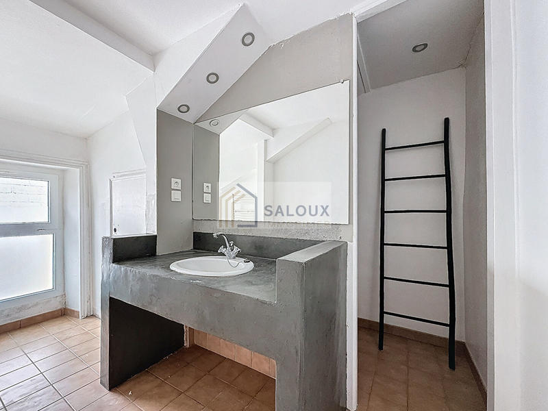 Maison - 195 m² - 7 pièces