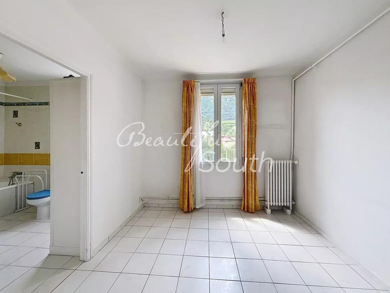 Maison de village - 95 m² - 5 pièces