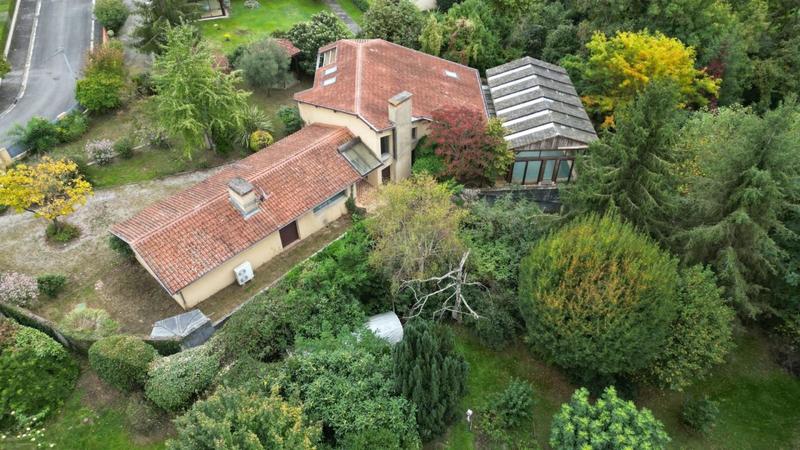 Maison - 175 m² - 6 pièces