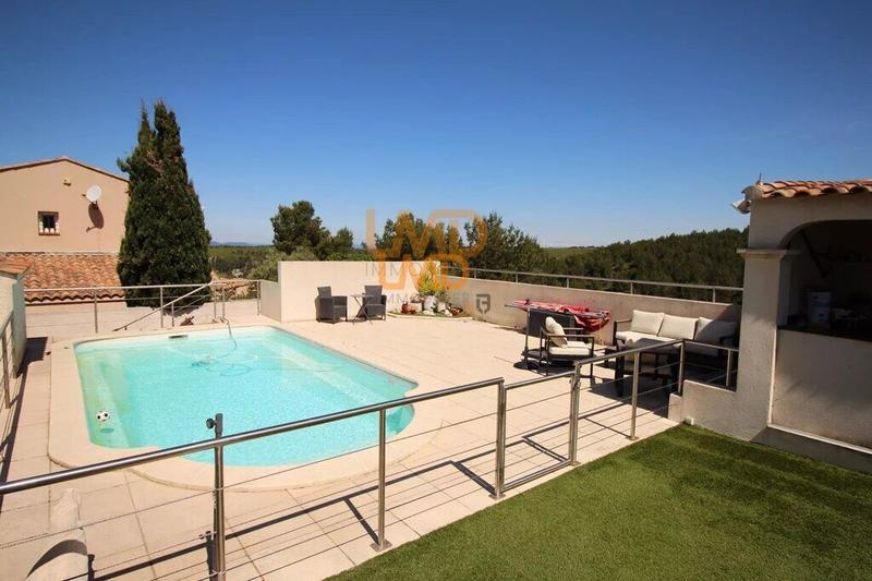 Maison - 160 m² - 3 pièces