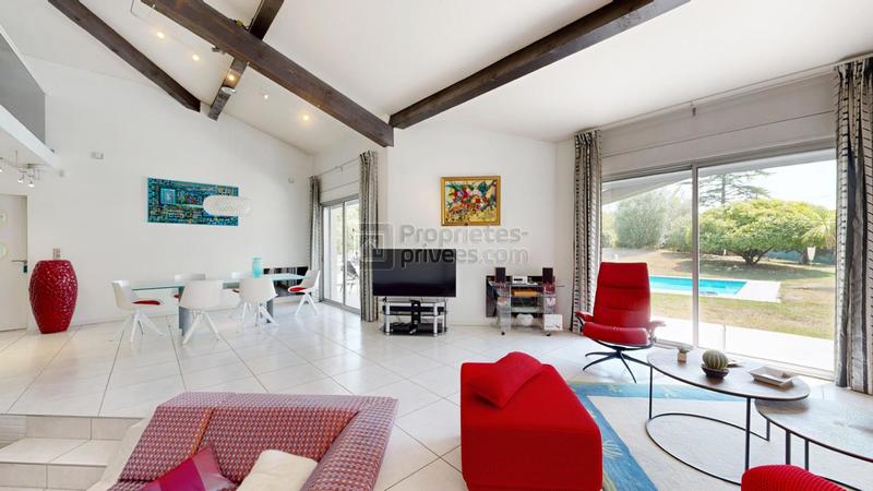 Maison - 196 m² - 6 pièces