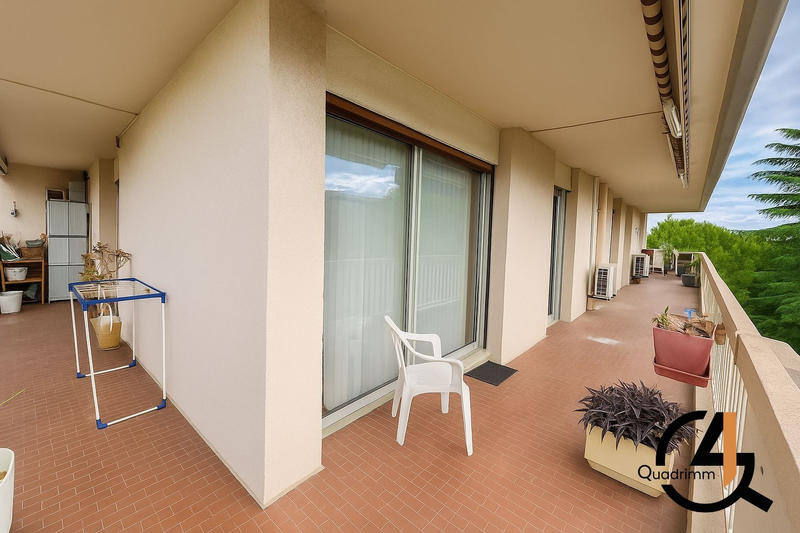 Appartement - 108 m² - 6 pièces