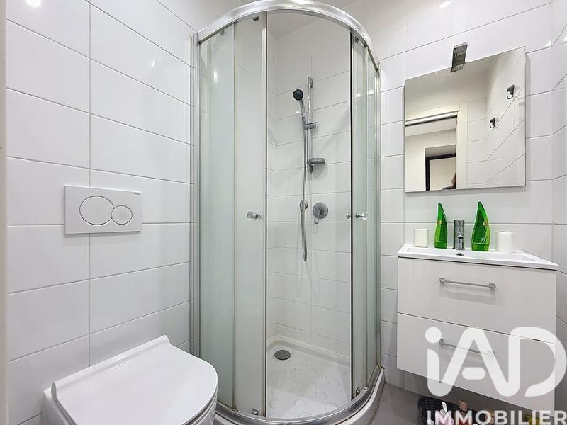 Maison - 180 m² - 8 pièces