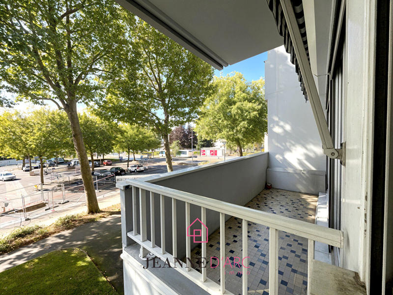 Appartement - 90 m² - 4 pièces