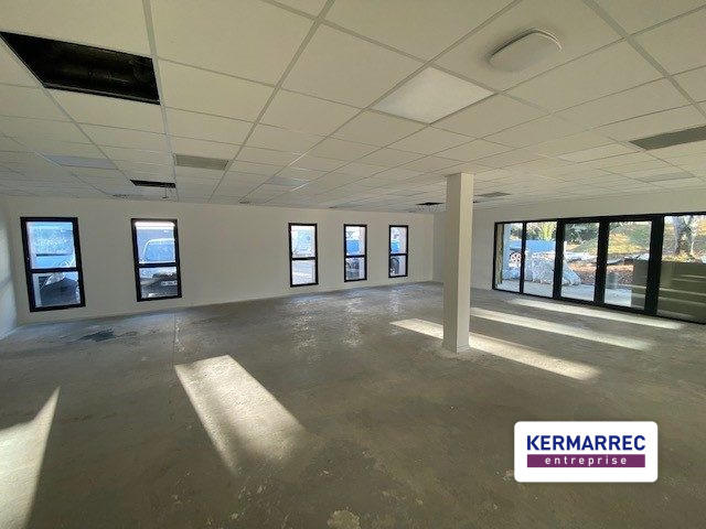 Bureau - 486 m²