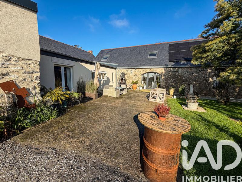 Maison - 333 m² - 7 pièces