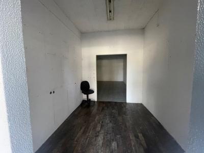 Local commercial - 100 m² - 2 pièces