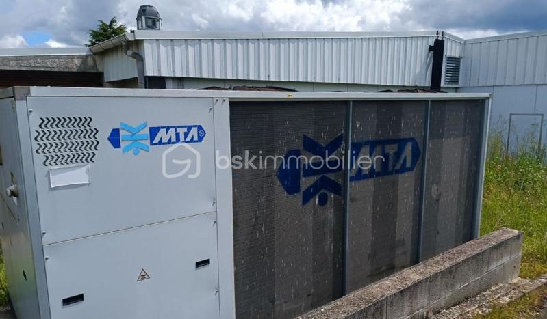 Immeuble - 1 200 m² - 15 pièces