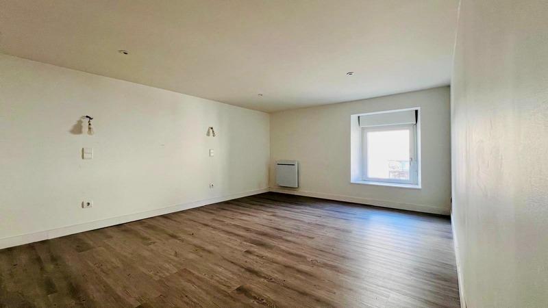 Immeuble - 98 m² - 10 pièces