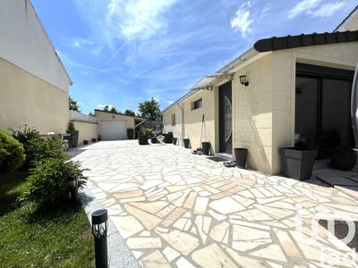 Maison - 92 m² - 5 pièces