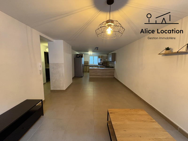 Duplex - 96 m² - 5 pièces