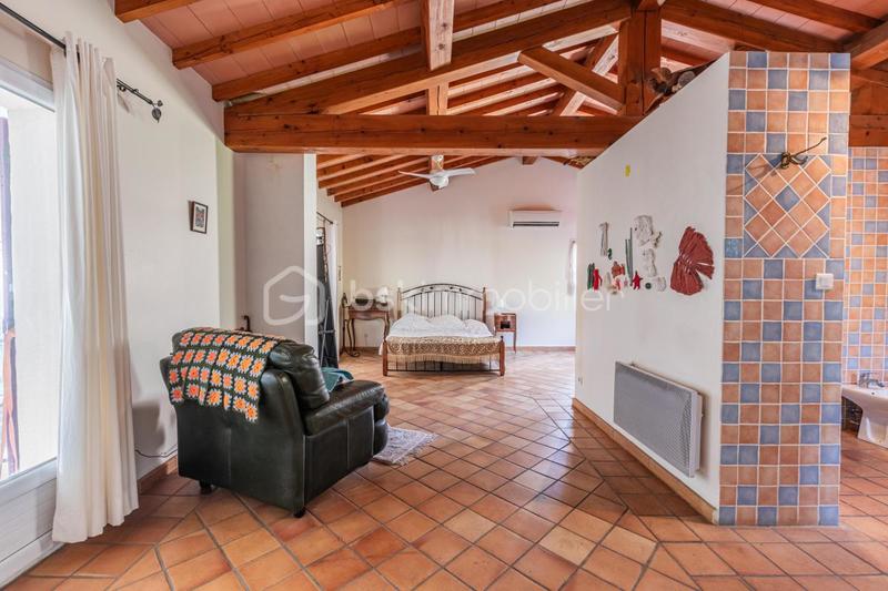 Propriété - 192 m² - 7 pièces