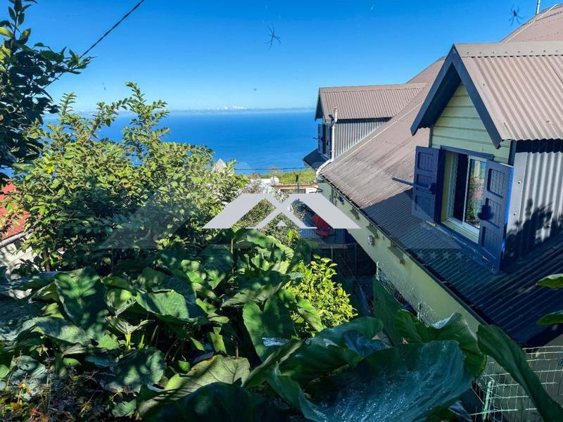 Maison - 208 m² - 9 pièces