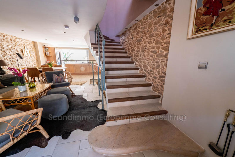 Maison - 102 m² - 5 pièces