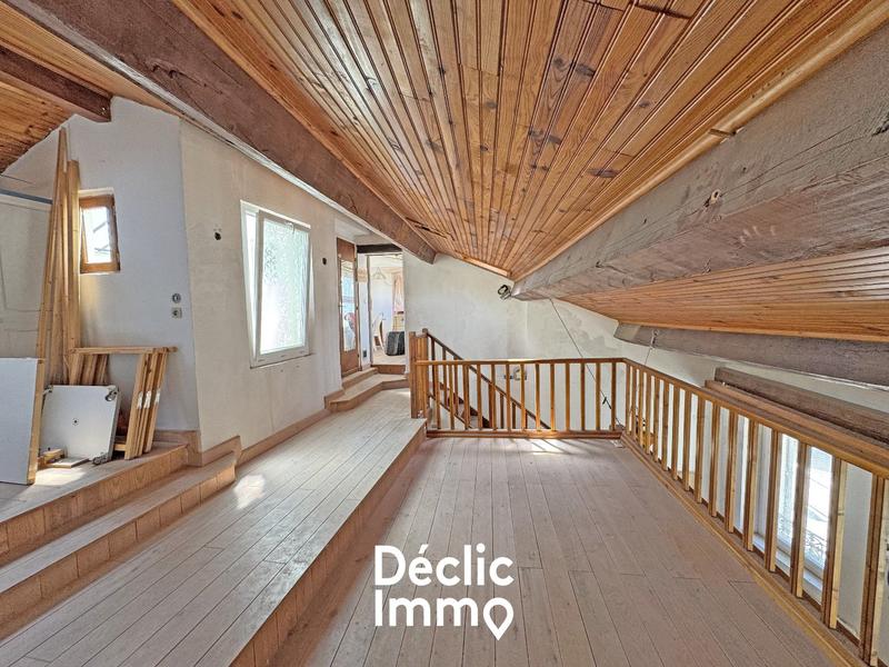 Appartement - 102 m² - 5 pièces