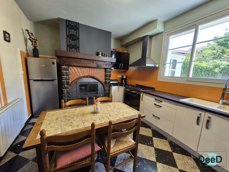 Maison ancienne - 187 m² - 6 pièces