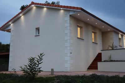 Maison - 105 m² - 4 pièces