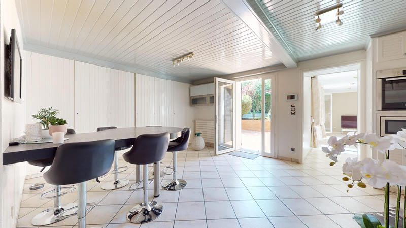 Maison - 190 m² - 6 pièces