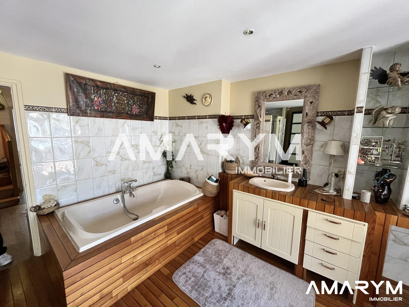 Maison - 178 m² - 5 pièces