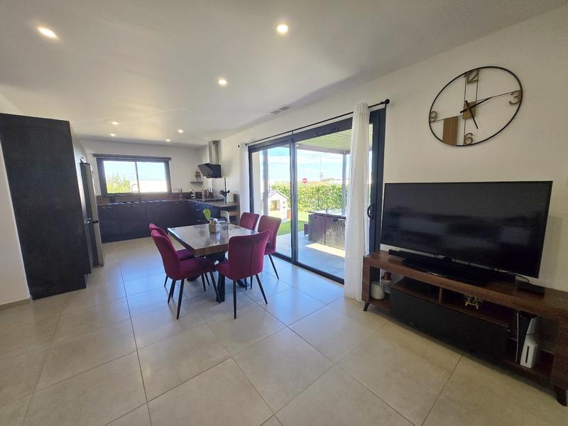 Maison - 80 m² - 4 pièces